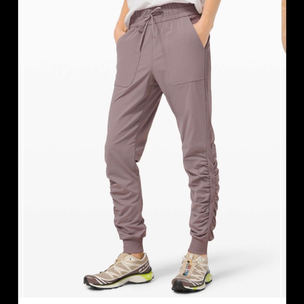 Lululemon joggers
